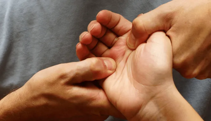 https://handinhandrehabilitation.com/wp-content/uploads/2023/10/Hand-Pain-in-Manhattan.webp